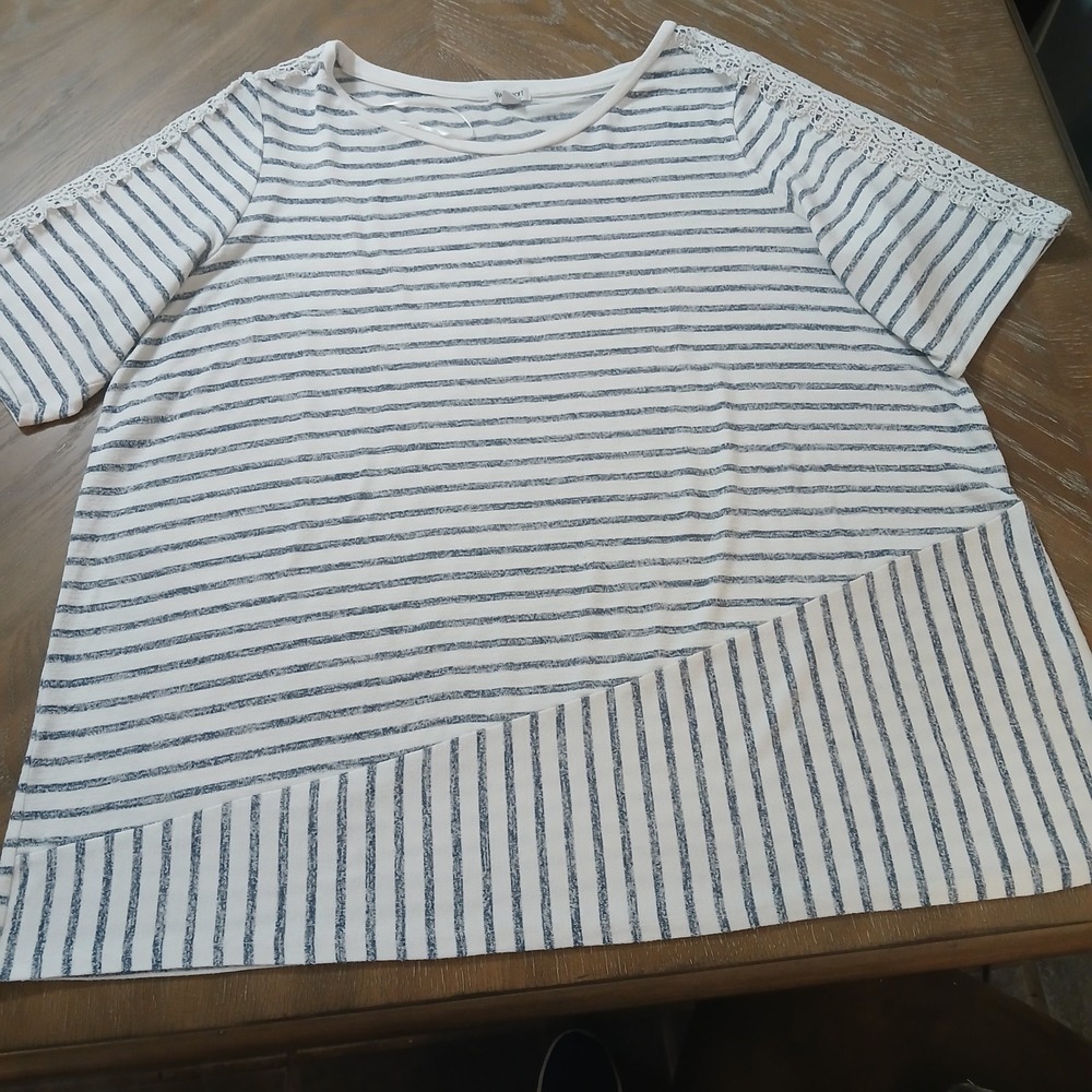 Westport Lady Top Plus Size 3X White With Blue Strips Short Sleeves Lace Trim